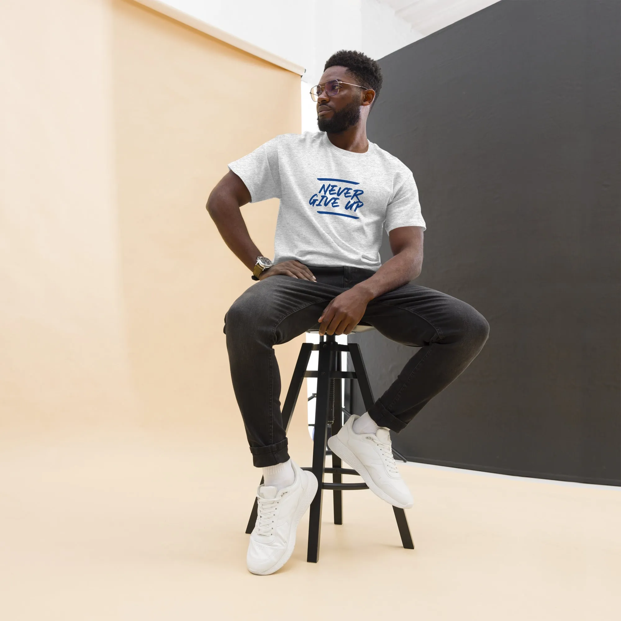 EM Men's classic tee