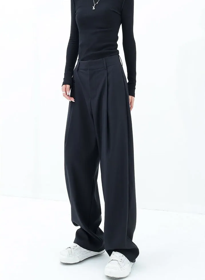 Pleated Straight Fit Pants