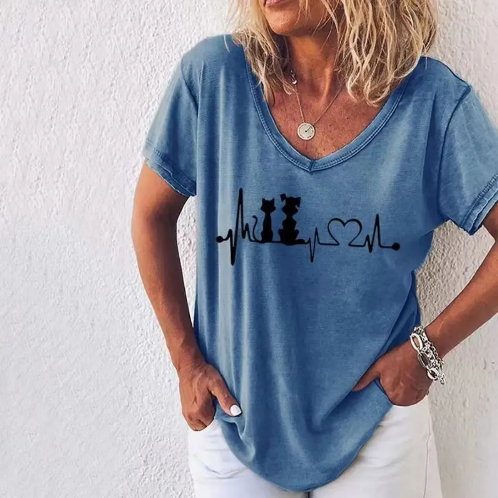 Retro Anime Cat Graphic Women's T-Shirt - Summer Streetwear Chic