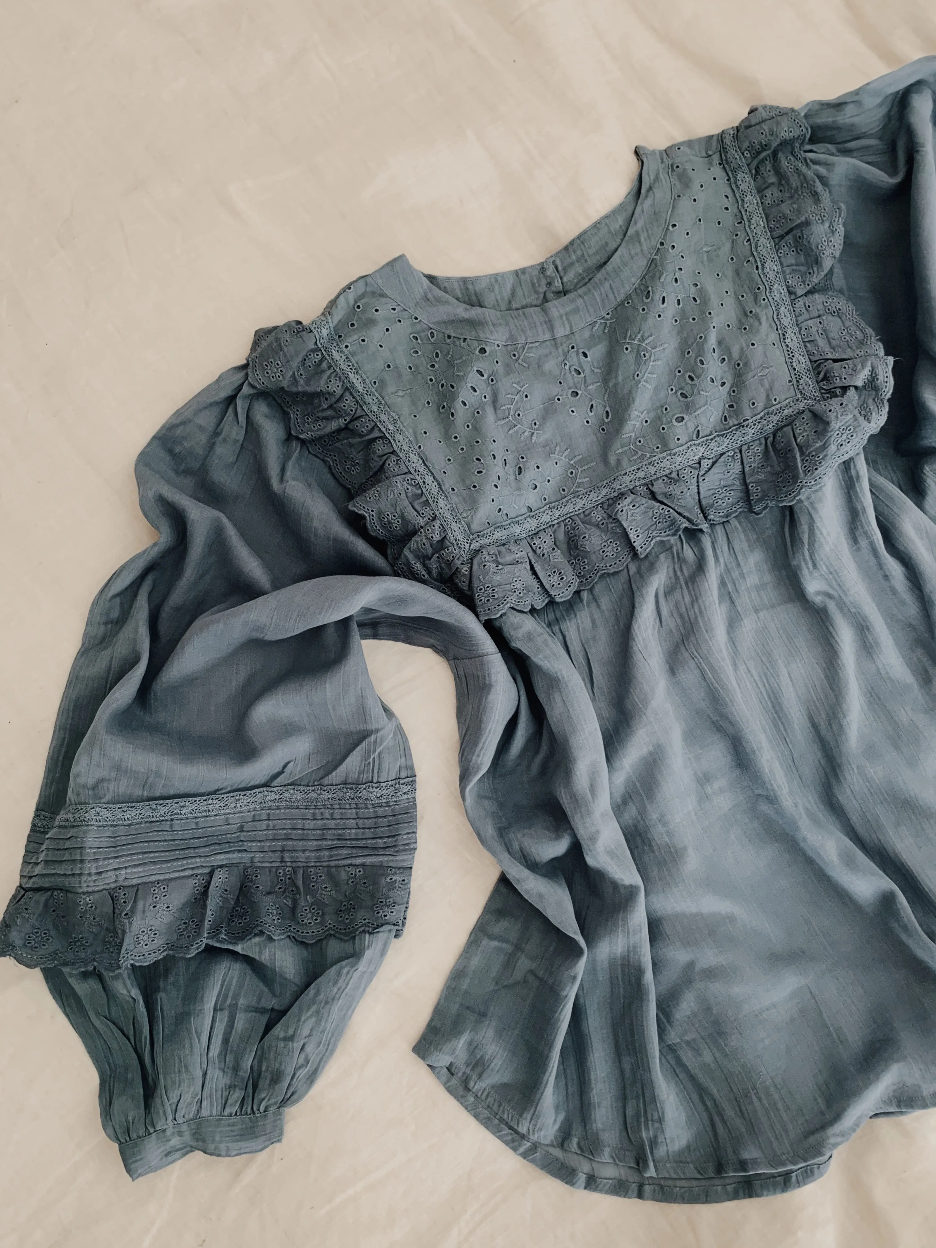 SECOND - BEATRIX BLOUSE DUSTY BLUE COTTON GAUZE