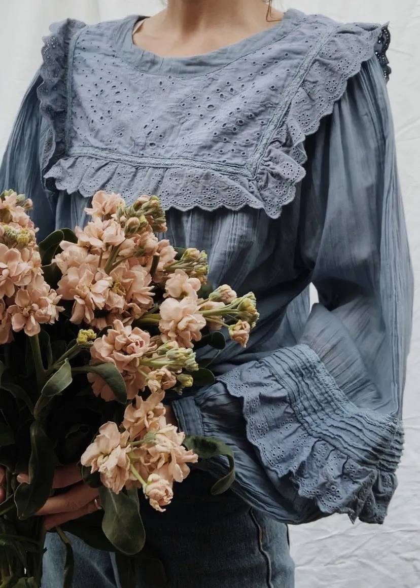 SECOND - BEATRIX BLOUSE DUSTY BLUE COTTON GAUZE