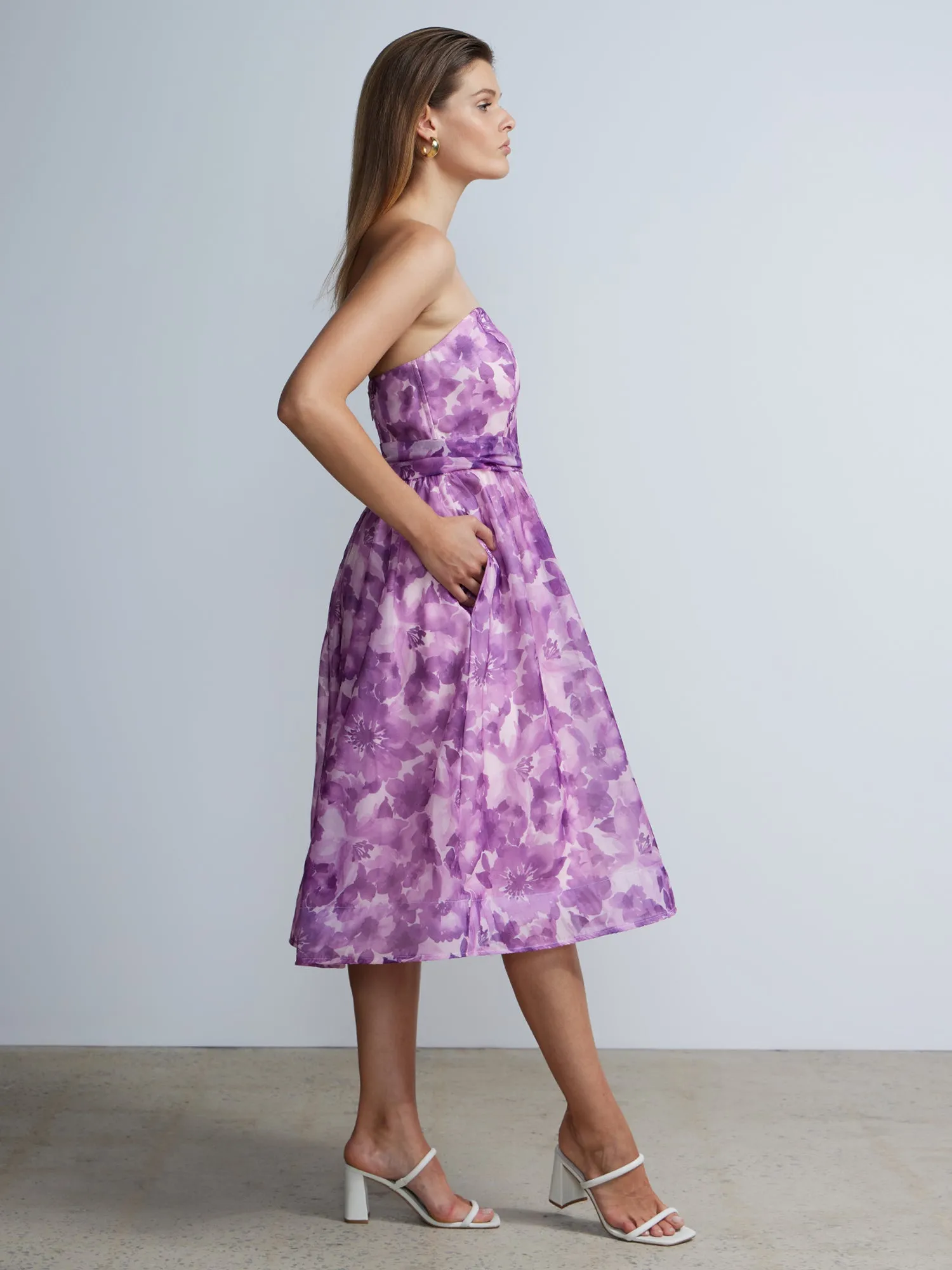Sleeveless Sweetheart Neck Printed Flare Dress
