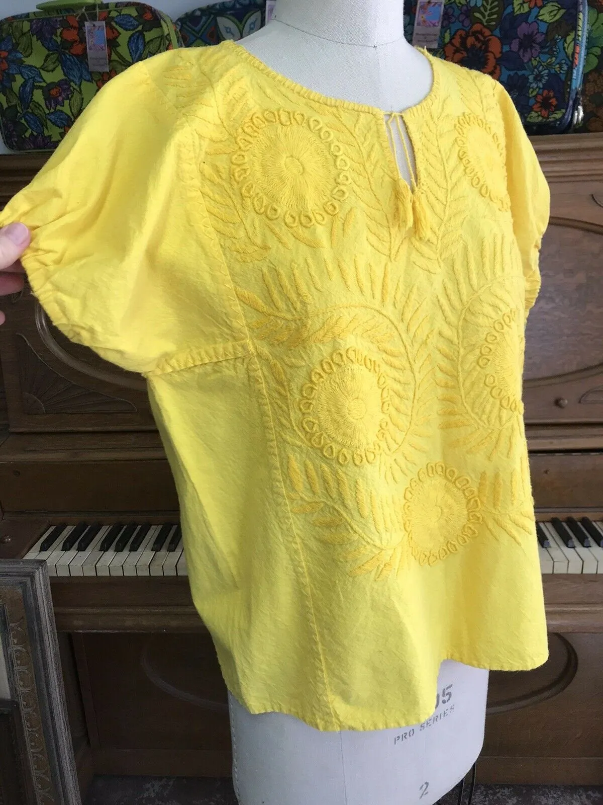 VTG 70s | Mexican Hippie Boho Cotton Boho Yellow Embroidered Blouse | Free size
