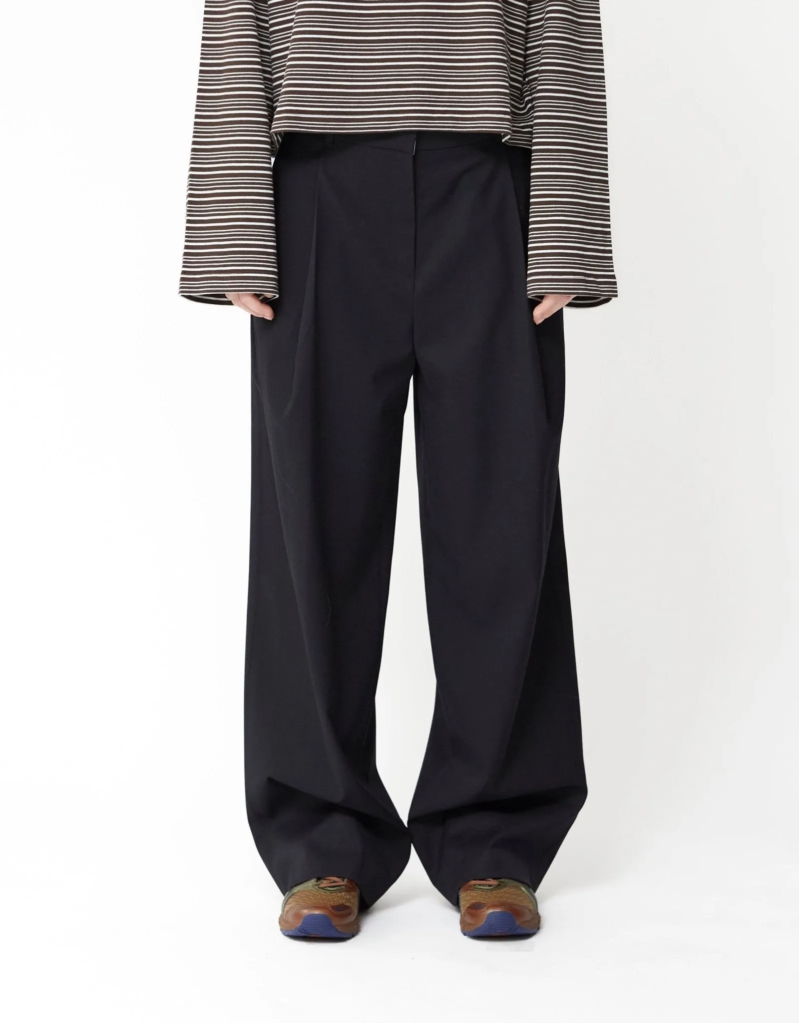 Wide Tuck Pants